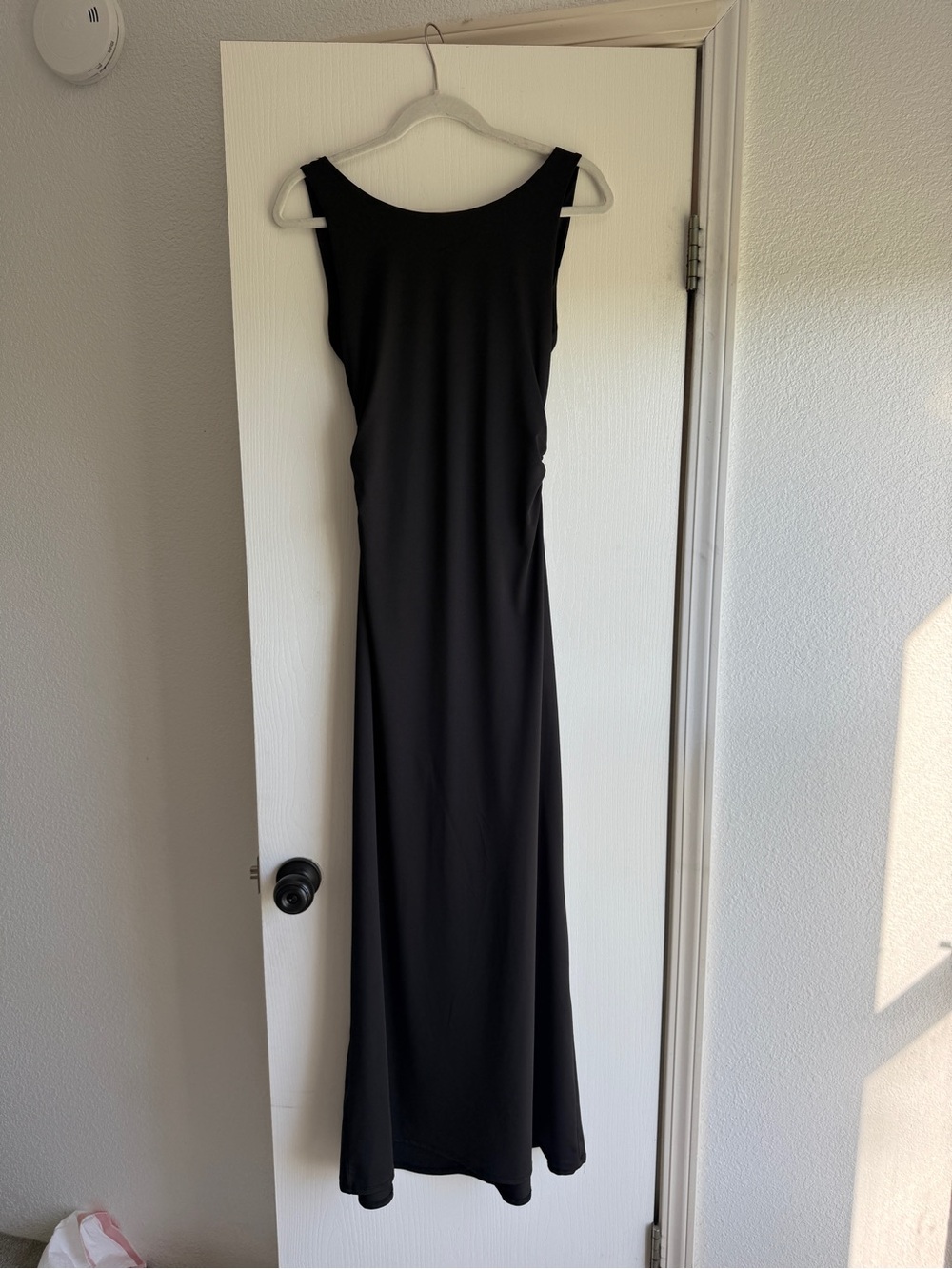 Classic Black Sleeveless Maxi Dress - Timeless Evening Wear